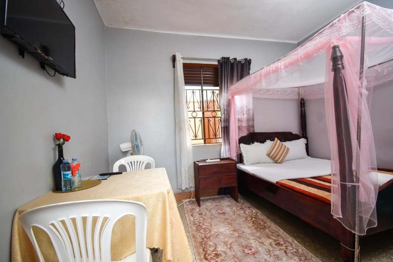 Jinja Grand Hotel Exterior photo