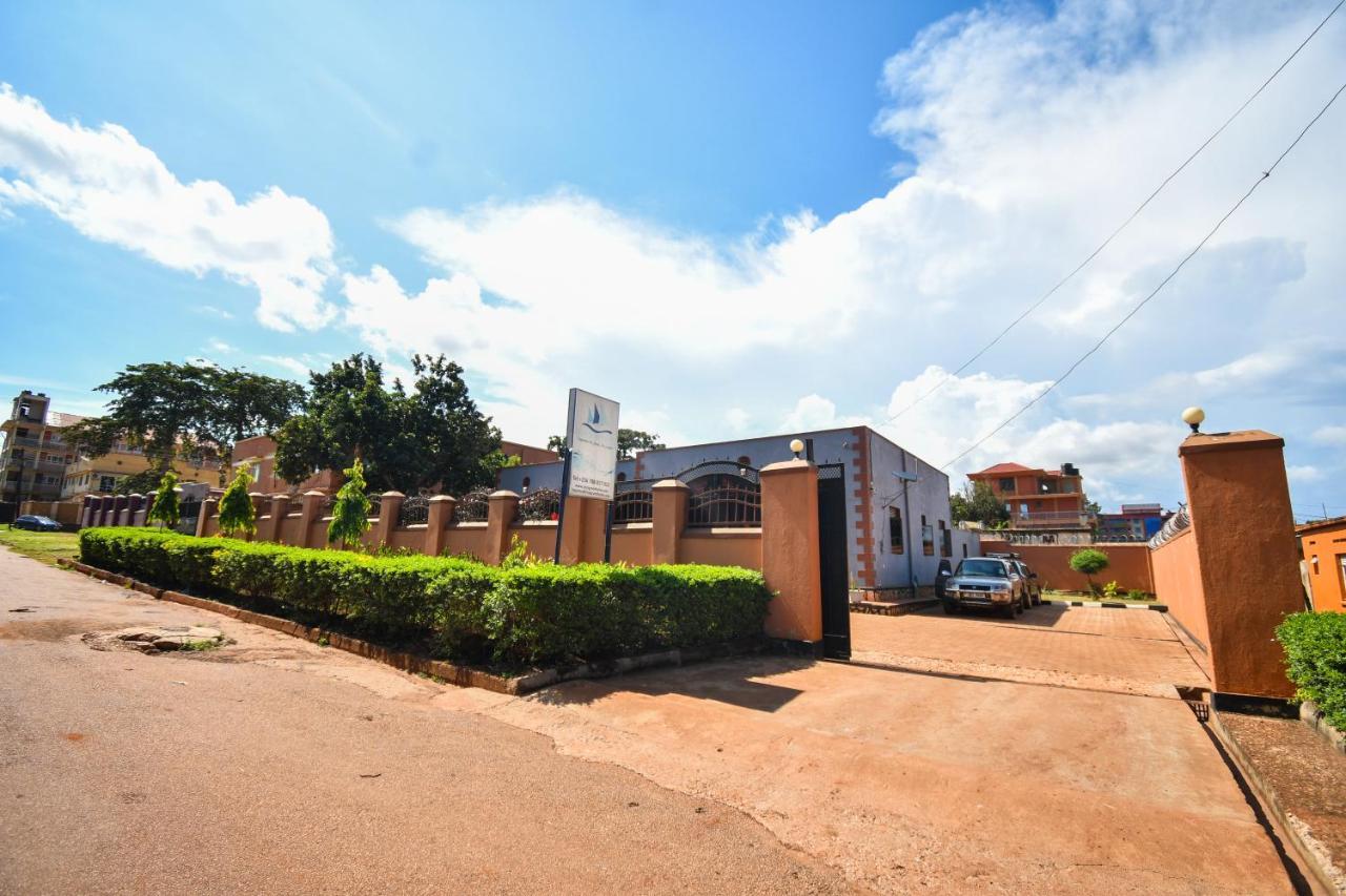 Jinja Grand Hotel Exterior photo
